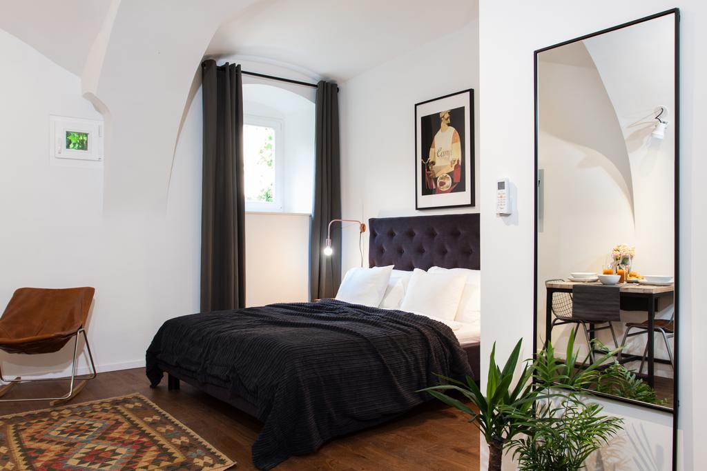 Irundo Zagreb - Old Town Apartments Ngoại thất bức ảnh